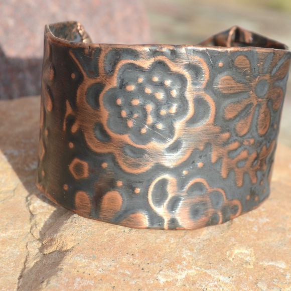 Floral Embossed Wide Cuff Bracelet Pure Solid Copper Patina Flowers Handmade - Picture 4 of 11